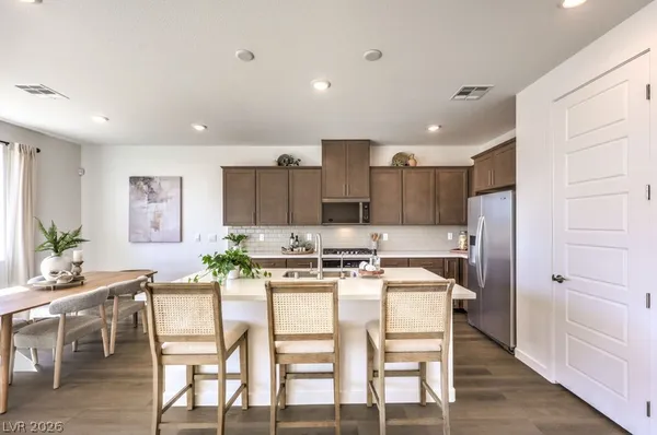$522,990 | 5141 Hollyburn Court, North Las Vegas, NV 89031