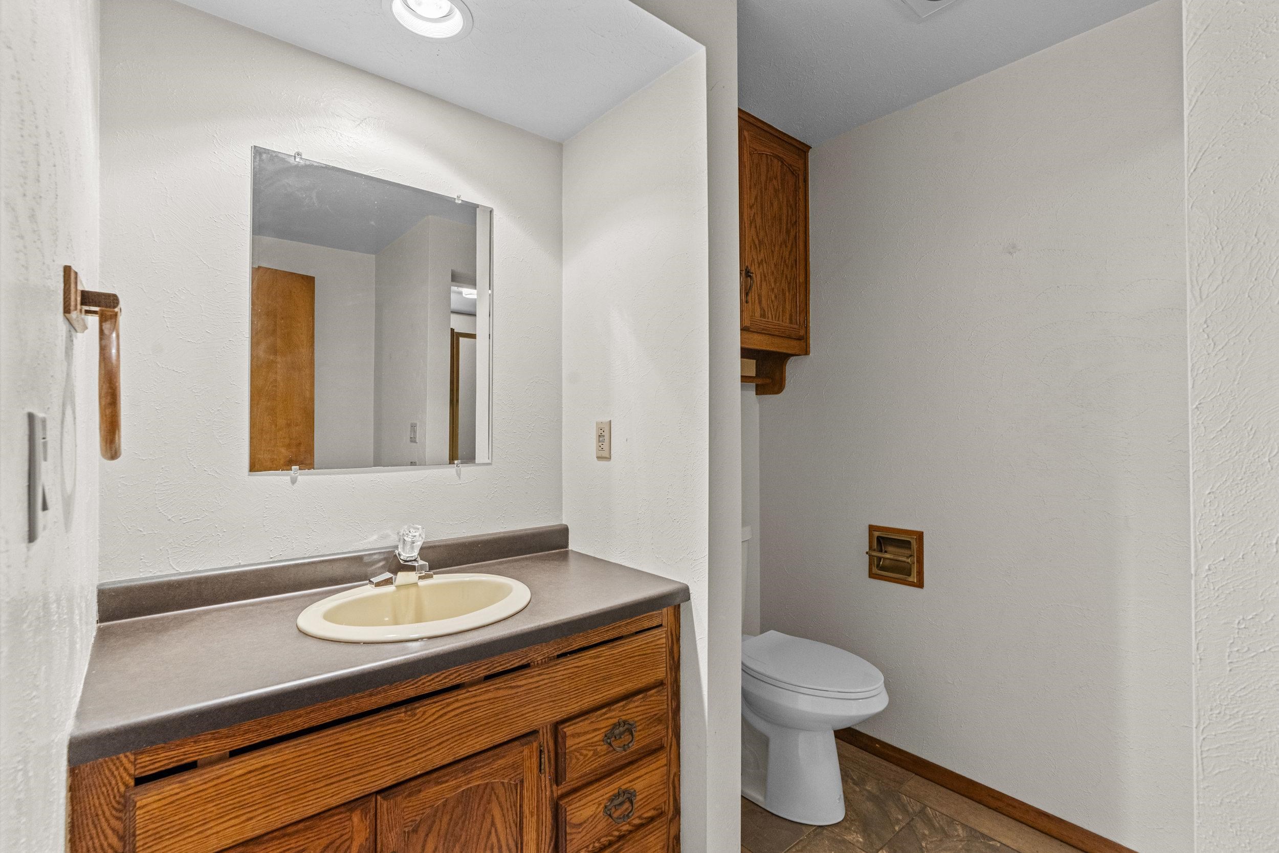 921 Divot Place Green Bay, WI 54313 - Photo 45 of 66