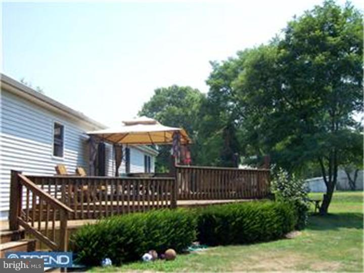 710 Courses Landing Road Carneys Point, NJ 08069 - Photo 7 of 15 Deck