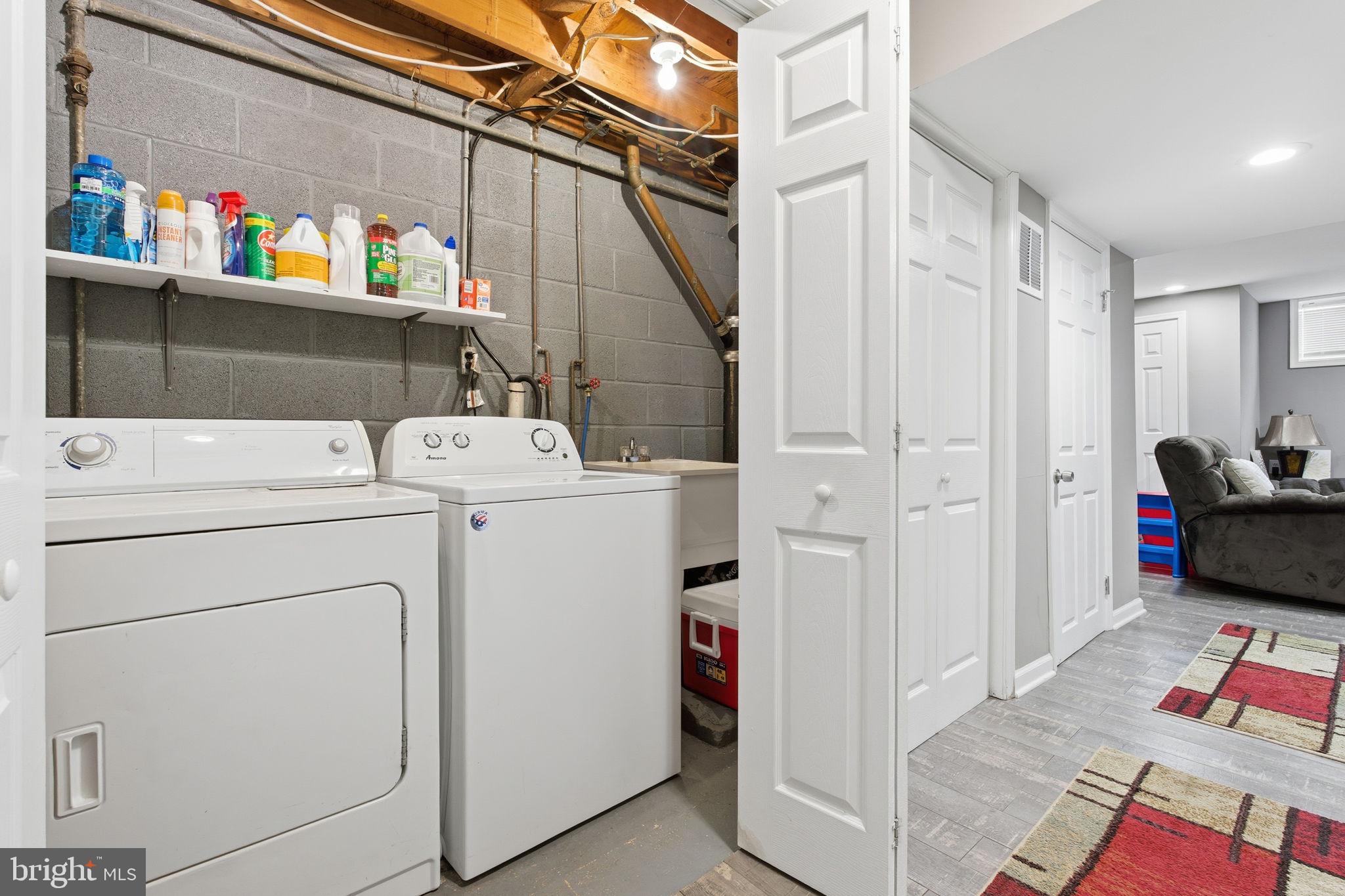 620 Yorkshire Drive Edgewood, MD 21040 - Photo 28 of 31 a utility room with dryer and washer