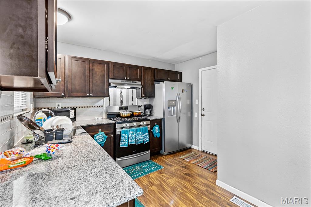 1732 Del Rosa Way St. Louis, MO 63138 - Photo 7 of 20