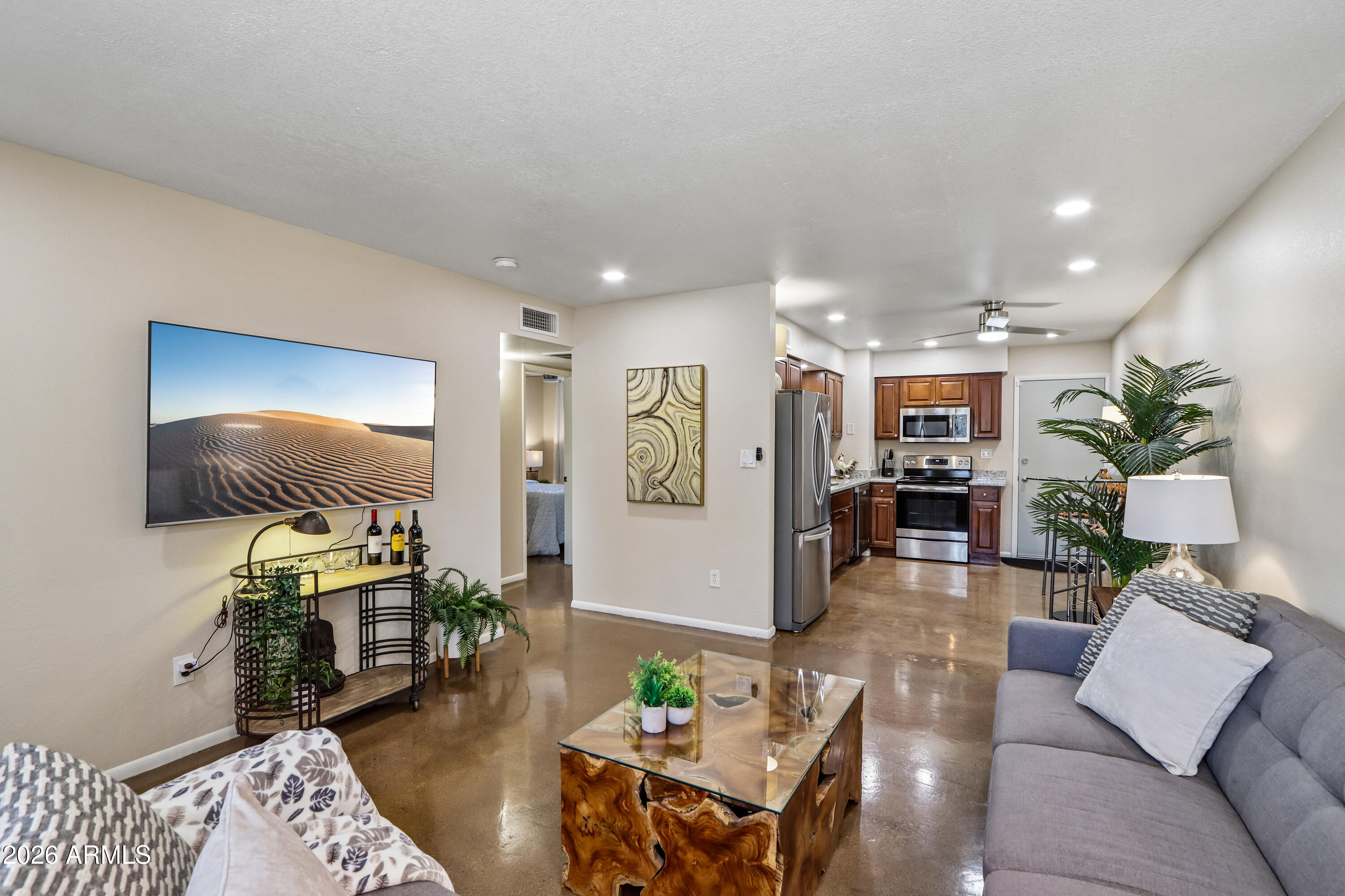 6819 North 12th Street, Unit 9 Phoenix, AZ 85014 - Photo 7 of 29 Living Room