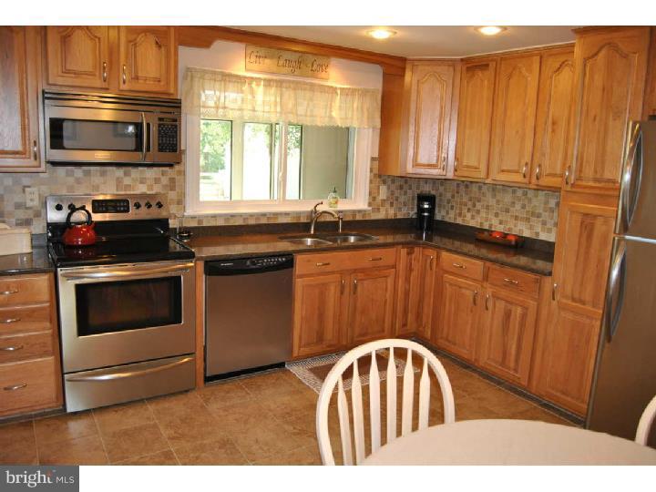 3721 Sterner Mill Road Quakertown, PA 18951 - Photo 2 of 18 Kitchen