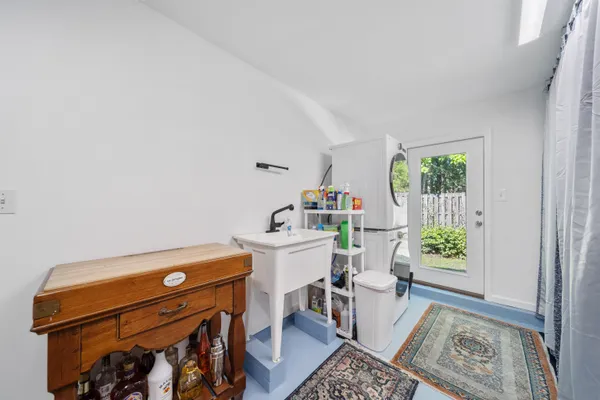 $474,000 | 11 Green Road, Sopchoppy, FL 32358