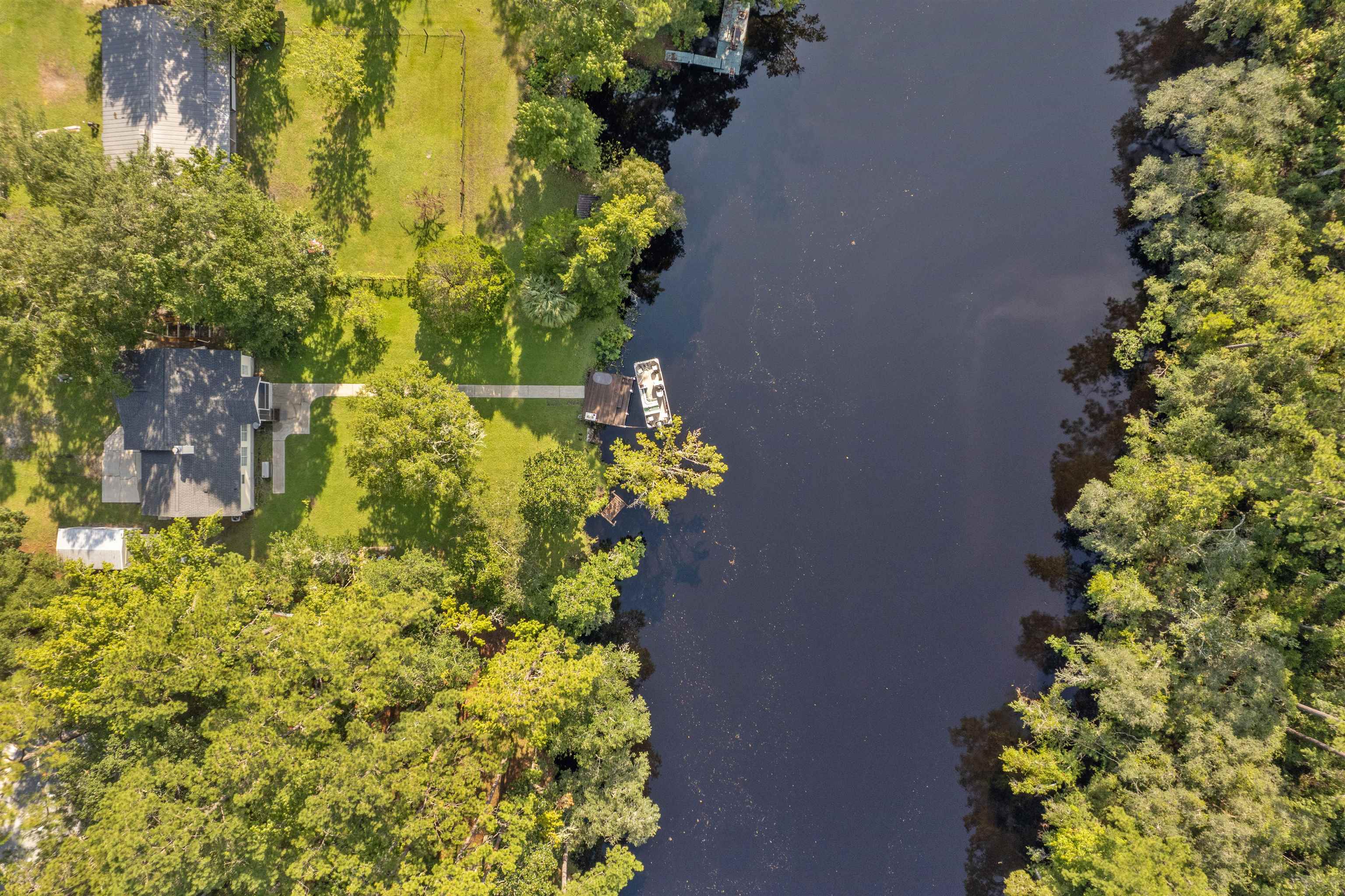 11 Green Road Sopchoppy, FL 32358 - Photo 6 of 41