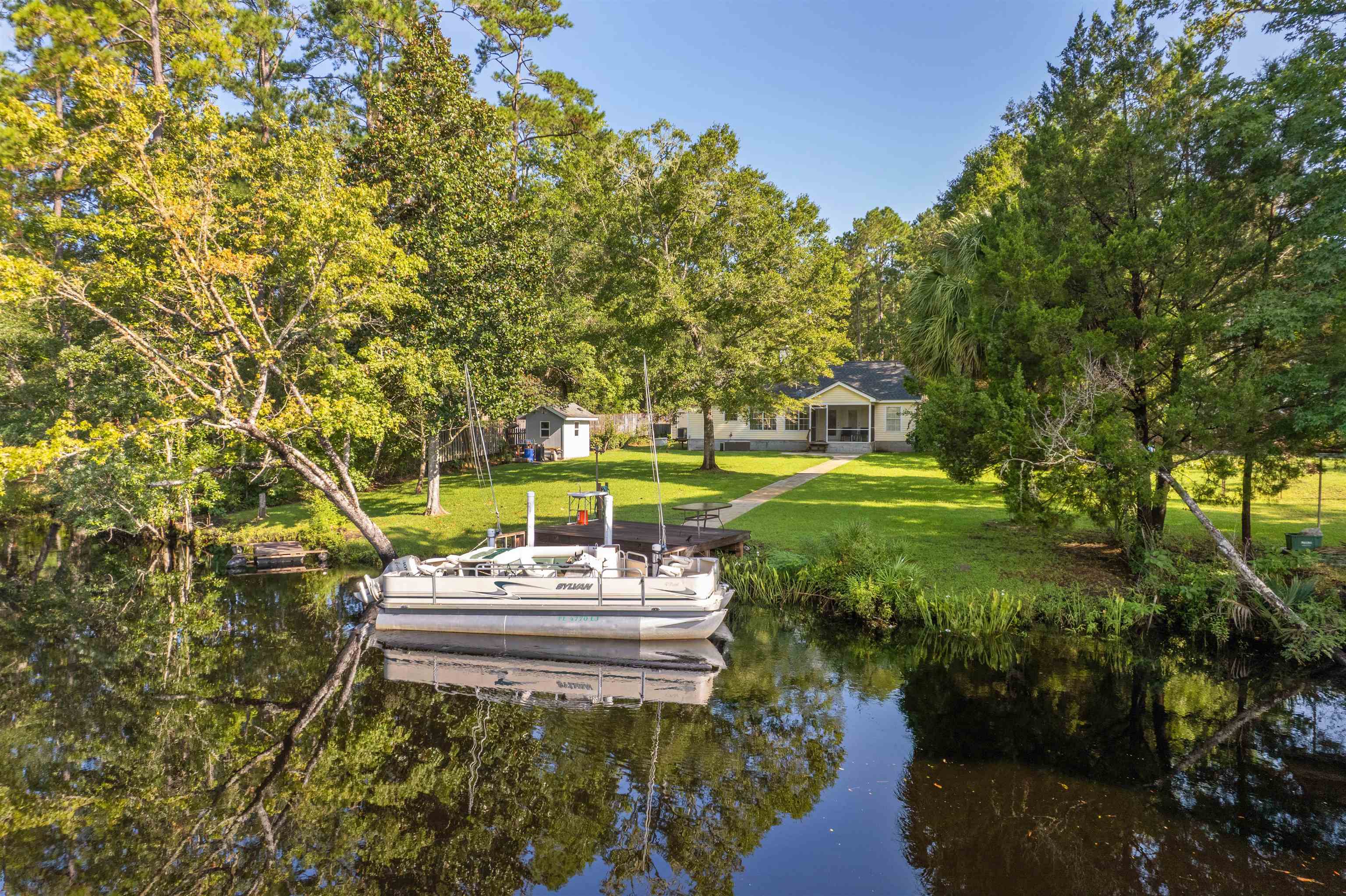 11 Green Road Sopchoppy, FL 32358 - Photo 9 of 41