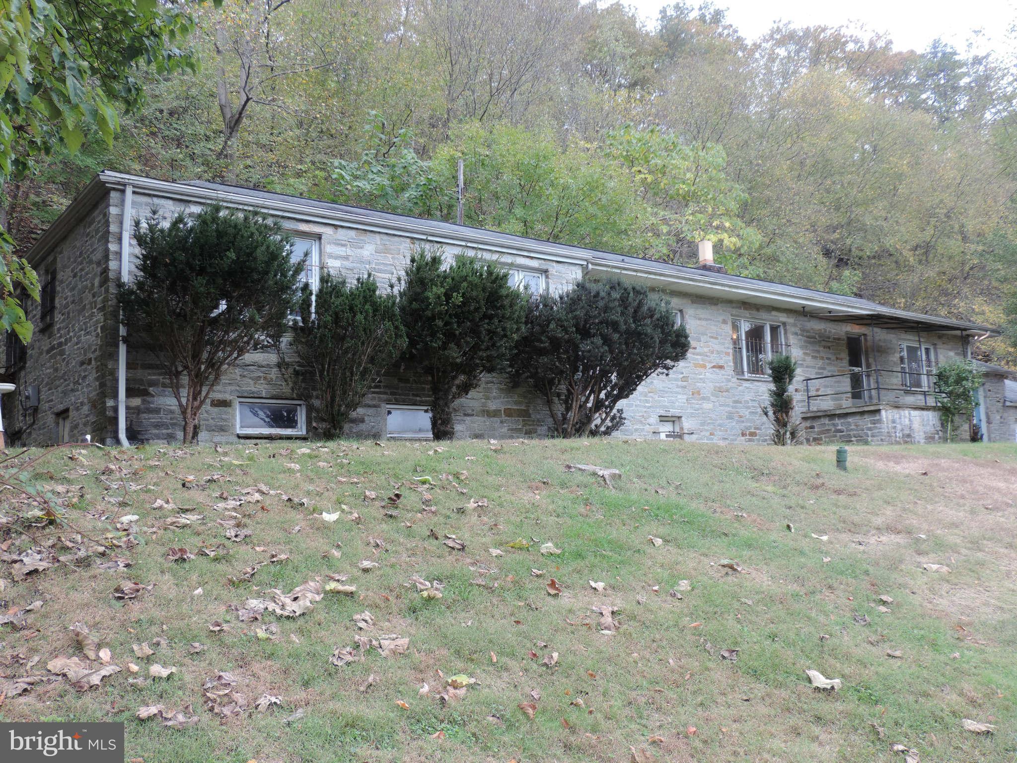 Exterior (Front)