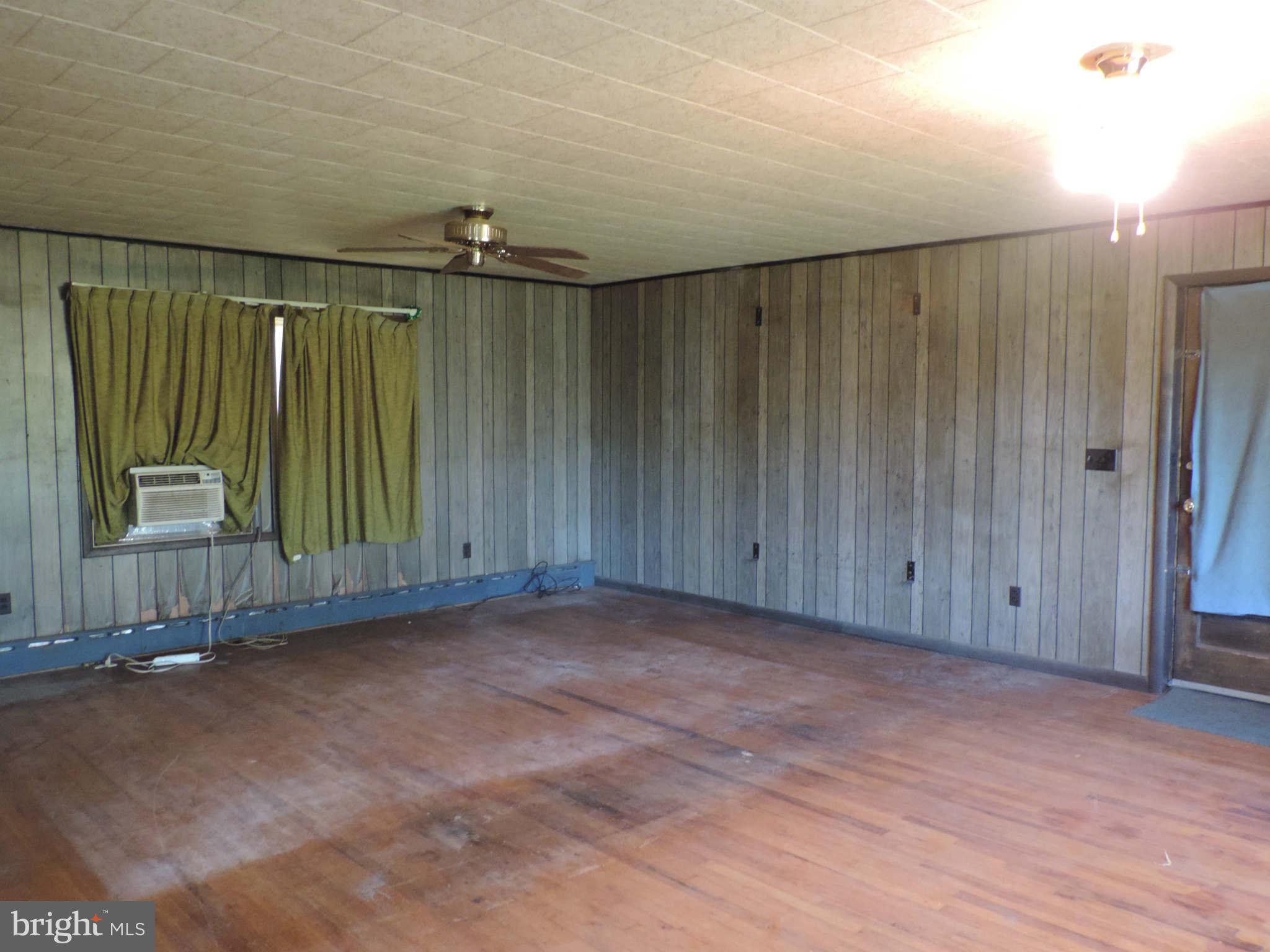2345 Cromwell Bridge Road Baltimore, MD 21234 - Photo 10 of 15 Living Room