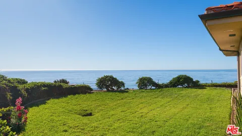 $9,995,000 | 29821 Pacific Coast Highway, Malibu, CA 90265