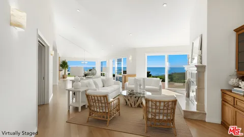 $9,995,000 | 29821 Pacific Coast Highway, Malibu, CA 90265