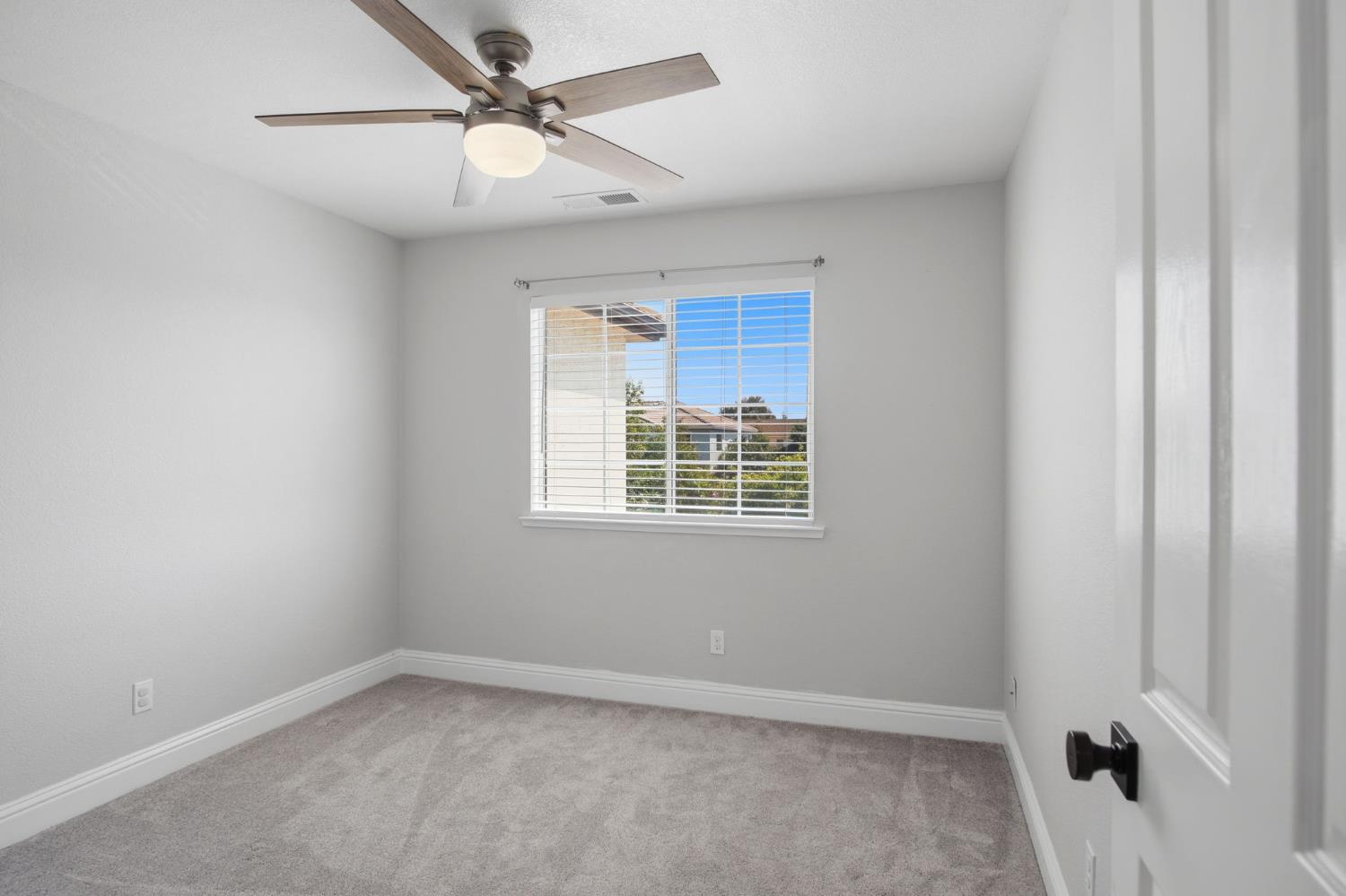 1123 Woodland Drive Turlock, CA 95382 - Photo 37 of 42 Gallery Image 37