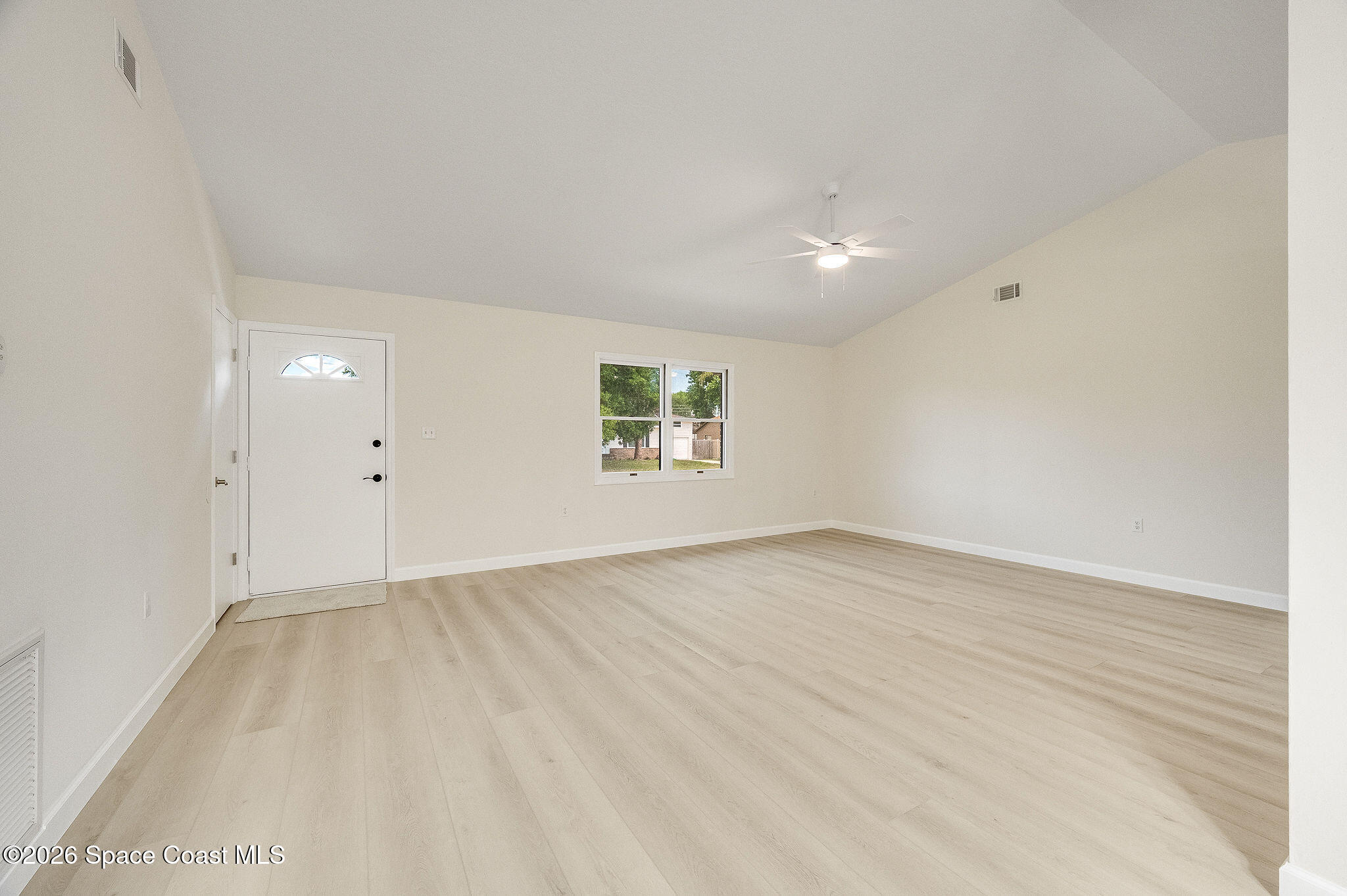 5333 Holden Road Cocoa, FL 32927 - Photo 3 of 51 Living room
