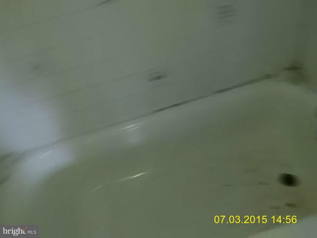 6045 Moorehead Road Catonsville, MD 21228 - Photo 7 of 11 Bath