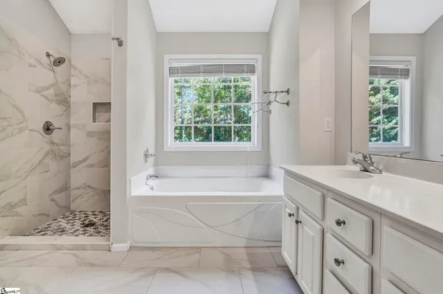 $419,900 | 905 Morning Mist Lane, Simpsonville, SC 29680