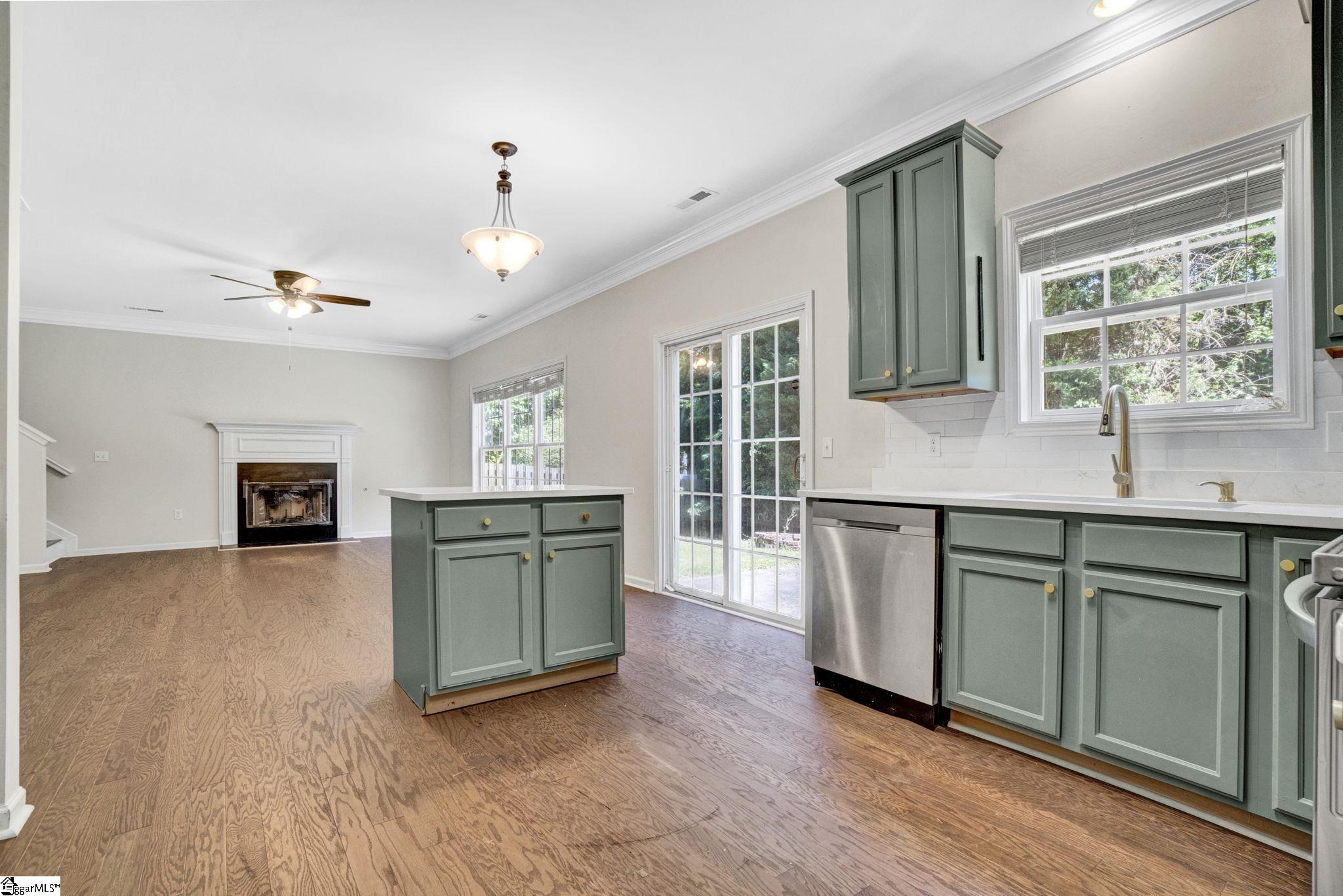 905 Morning Mist Lane Simpsonville, SC 29680 - Photo 9 of 40