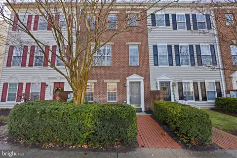 $695,000 | 9748 Washingtonian Boulevard, Gaithersburg, MD 20878