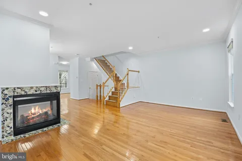 $695,000 | 9748 Washingtonian Boulevard, Gaithersburg, MD 20878