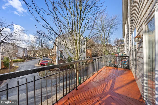 $695,000 | 9748 Washingtonian Boulevard, Gaithersburg, MD 20878