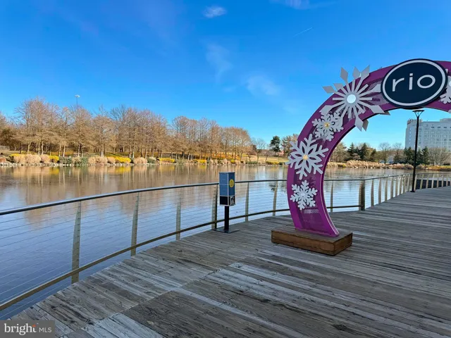 $695,000 | 9748 Washingtonian Boulevard, Gaithersburg, MD 20878