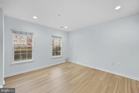 $695,000 | 9748 Washingtonian Boulevard, Gaithersburg, MD 20878