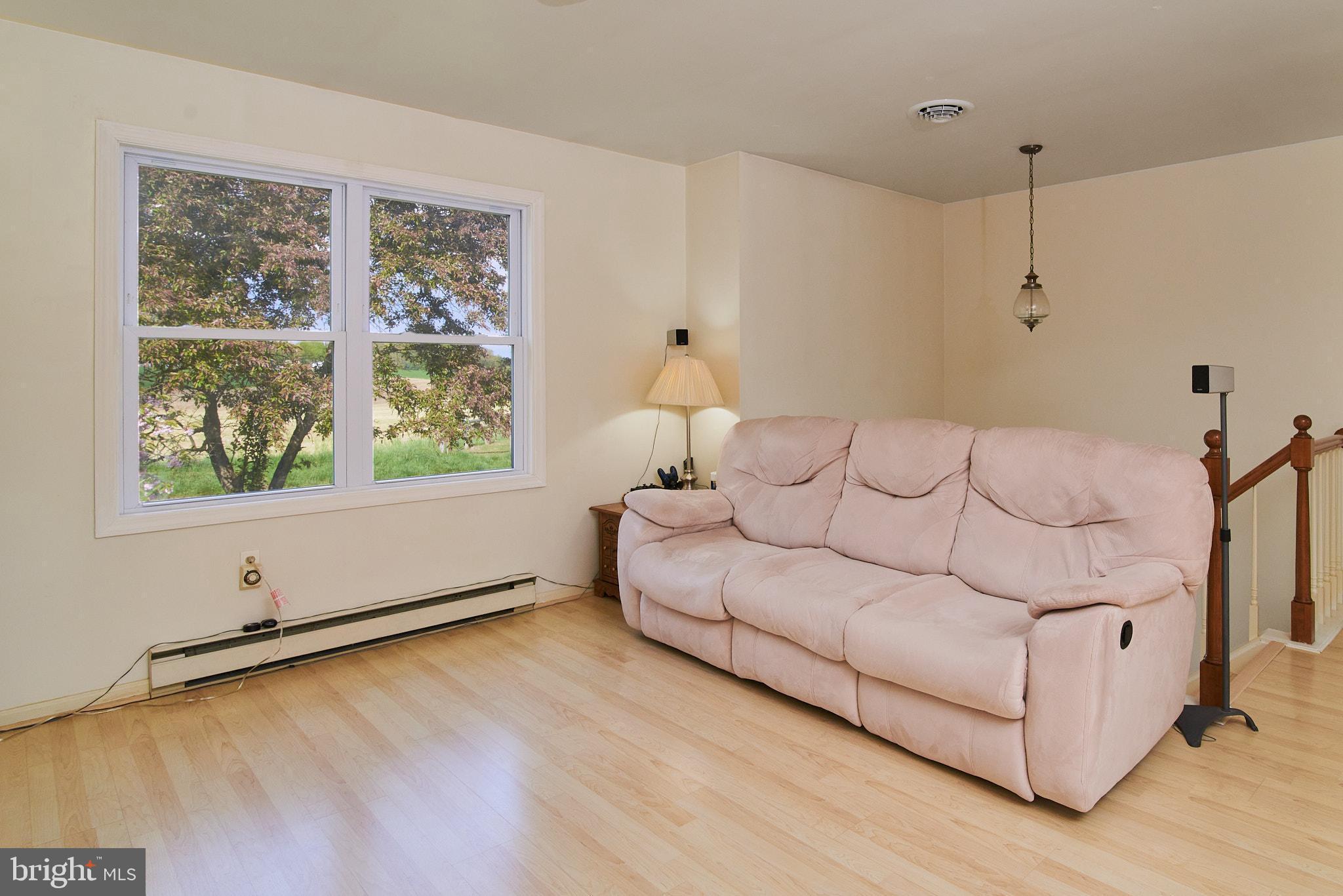 1420 East Newport Road Lititz, PA 17543 - Photo 5 of 19