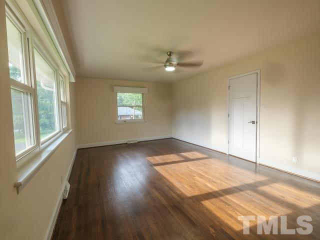 3129 Hope Valley Road Durham, NC 27707 - Photo 5 of 25 Gallery Image 5