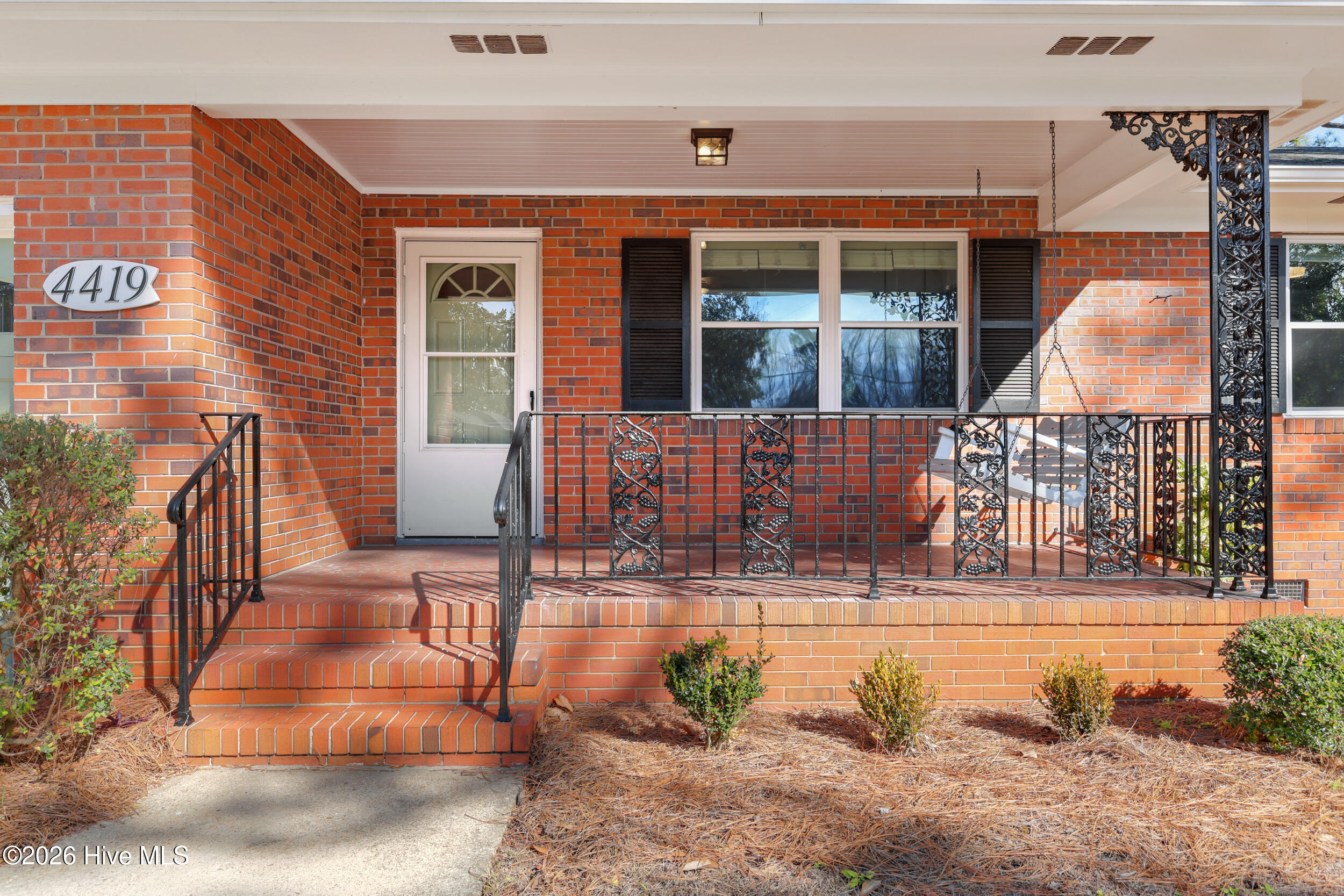 4419 Cascade Road Wilmington, NC 28409 - Photo 2 of 42 6_img_8393