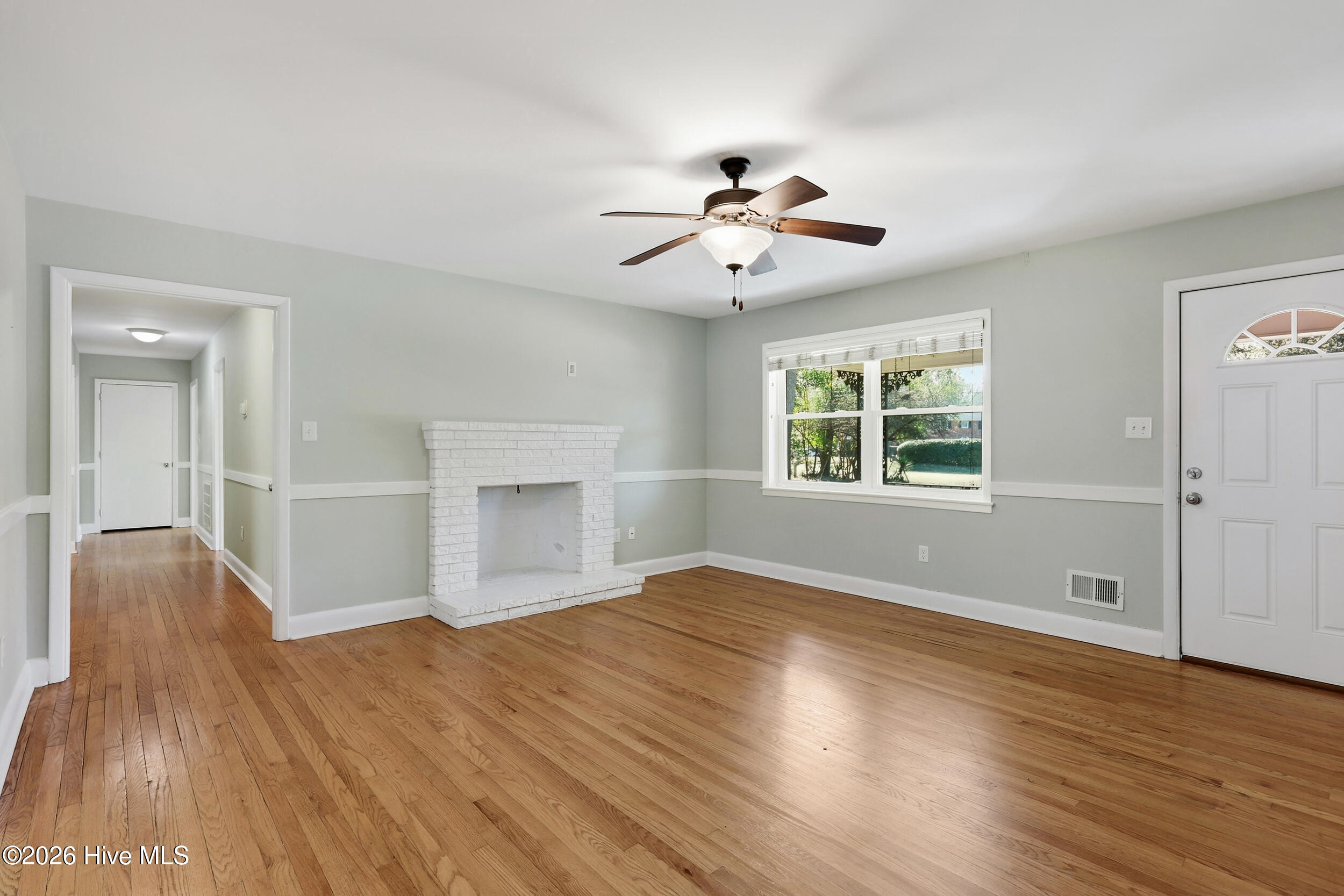 4419 Cascade Road Wilmington, NC 28409 - Photo 7 of 42 10_img_8344