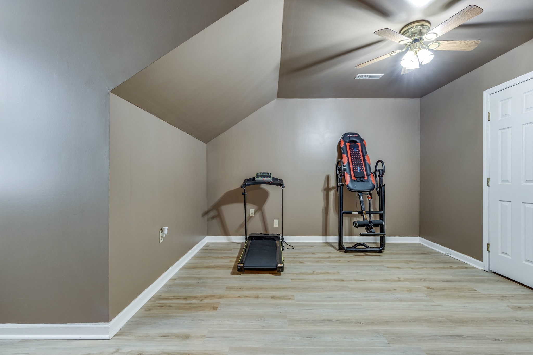 353 Major Road Cornersville, TN 37047 - Photo 29 of 74 a view of a room with gym equipment