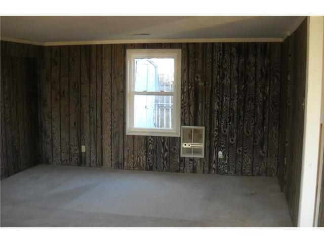3554 Lowry Road Indianapolis, IN 46222 - Photo 4 of 10 Gallery Image 4