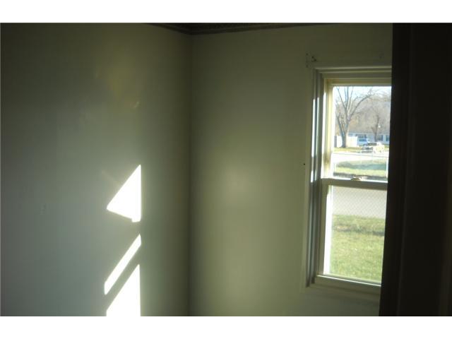 3554 Lowry Road Indianapolis, IN 46222 - Photo 7 of 10 Gallery Image 7