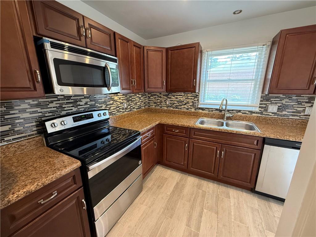 2910 Webb Bridge Road Alpharetta, GA 30009 - Photo 11 of 29
