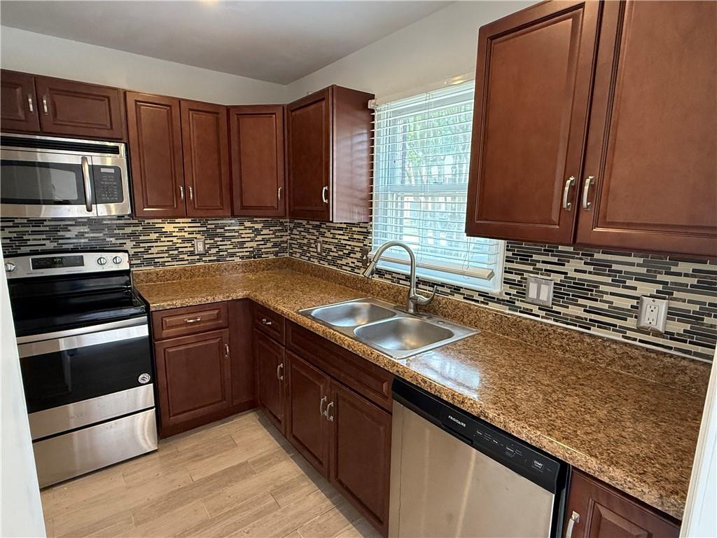 2910 Webb Bridge Road Alpharetta, GA 30009 - Photo 13 of 29