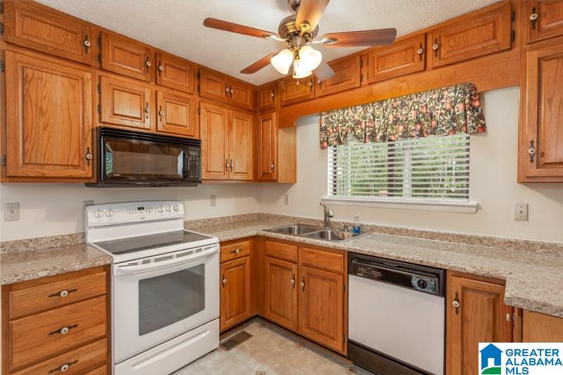 150 Upper 10 Road Anniston, AL 36206 - Photo 18 of 46