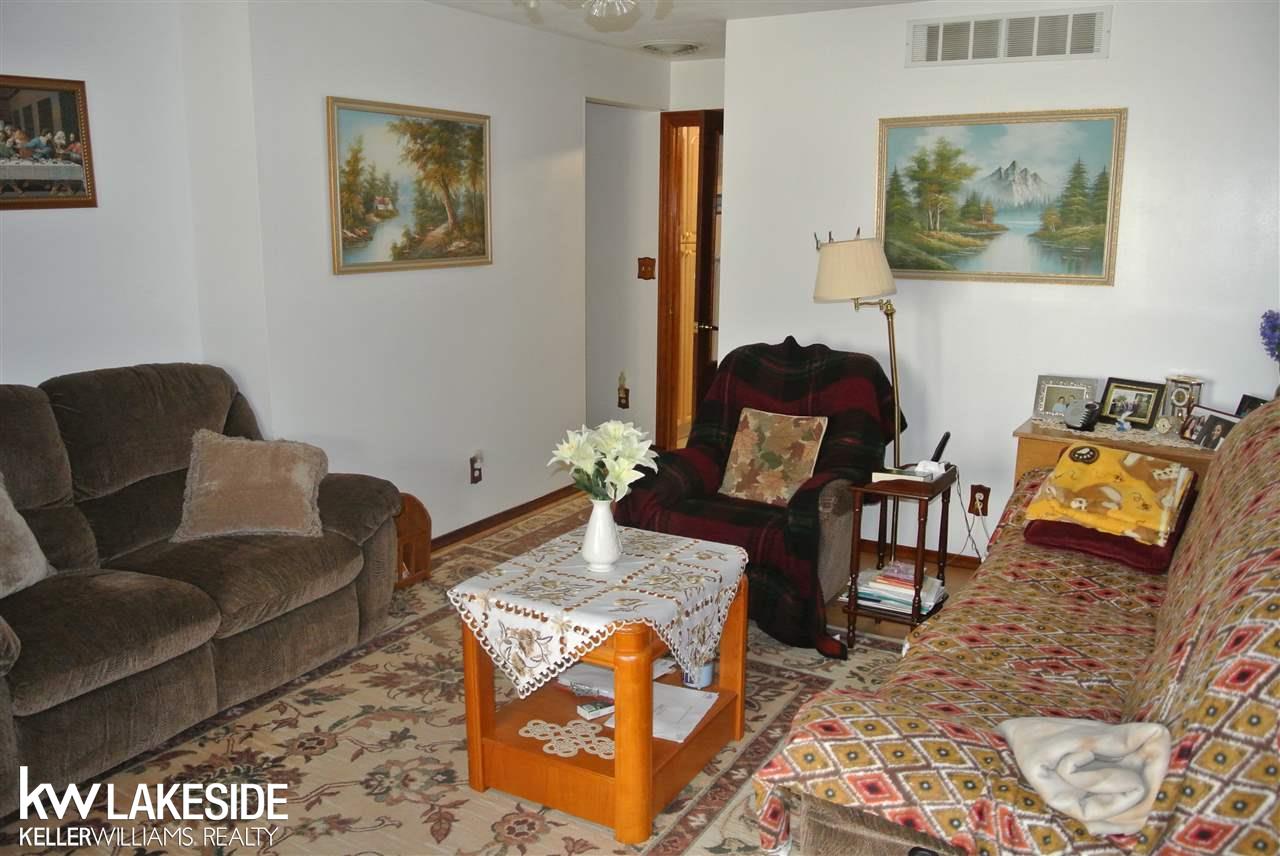 2789 Dearborn Avenue Rochester Hills, MI 48309 - Photo 4 of 14