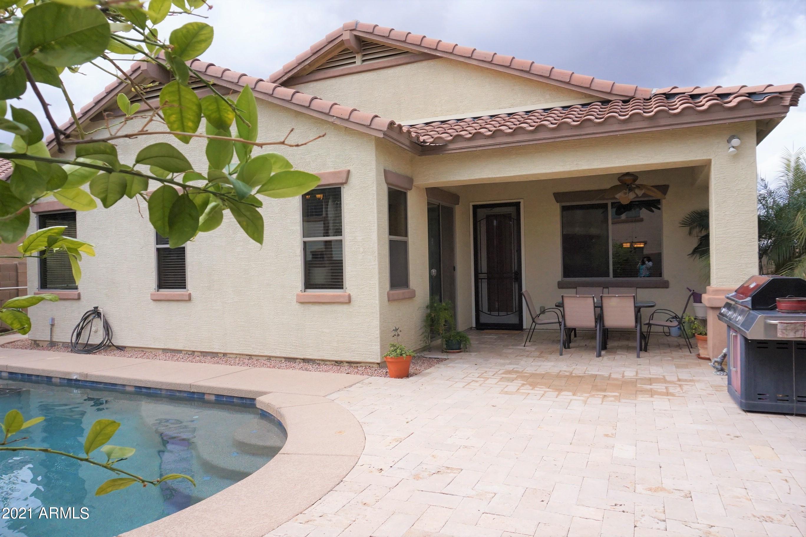 1857 South Racine Lane Gilbert, AZ 85295 - Photo 35 of 36 back patio