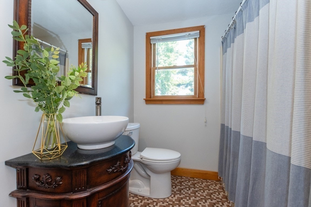 20 Roger Road Holbrook, MA 02343 - Photo 20 of 25 Gallery Image 20