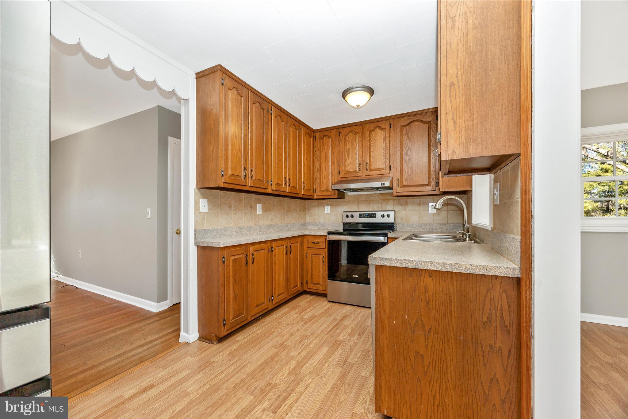 8615 Chestnut Grove Road Frederick, MD 21701 - Photo 17 of 53 Kitchen