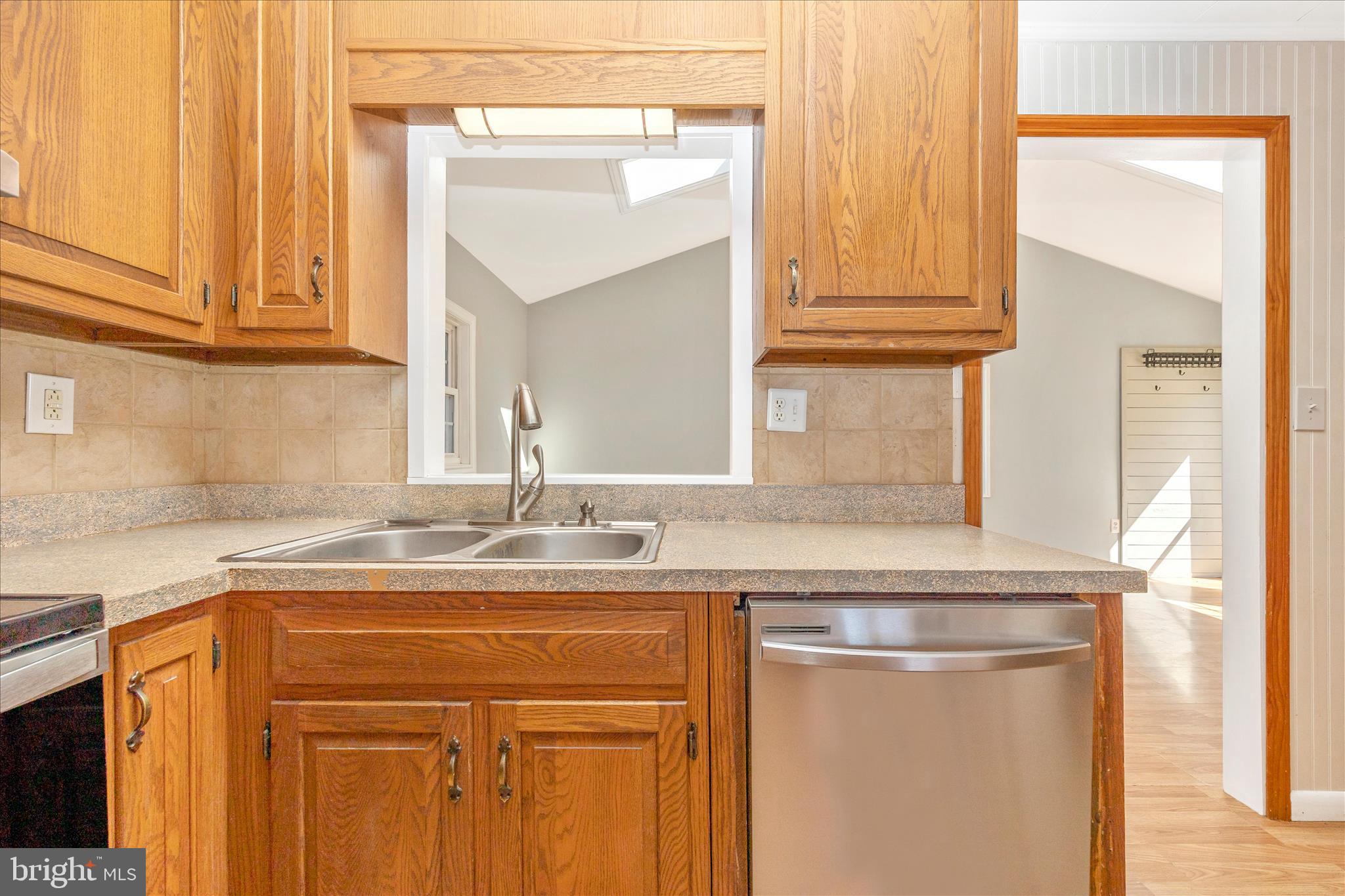 8615 Chestnut Grove Road Frederick, MD 21701 - Photo 20 of 53 Kitchen