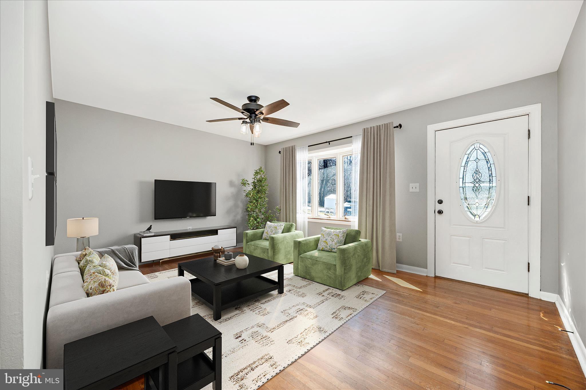 8615 Chestnut Grove Road Frederick, MD 21701 - Photo 5 of 53 Living Room Virtually Staged