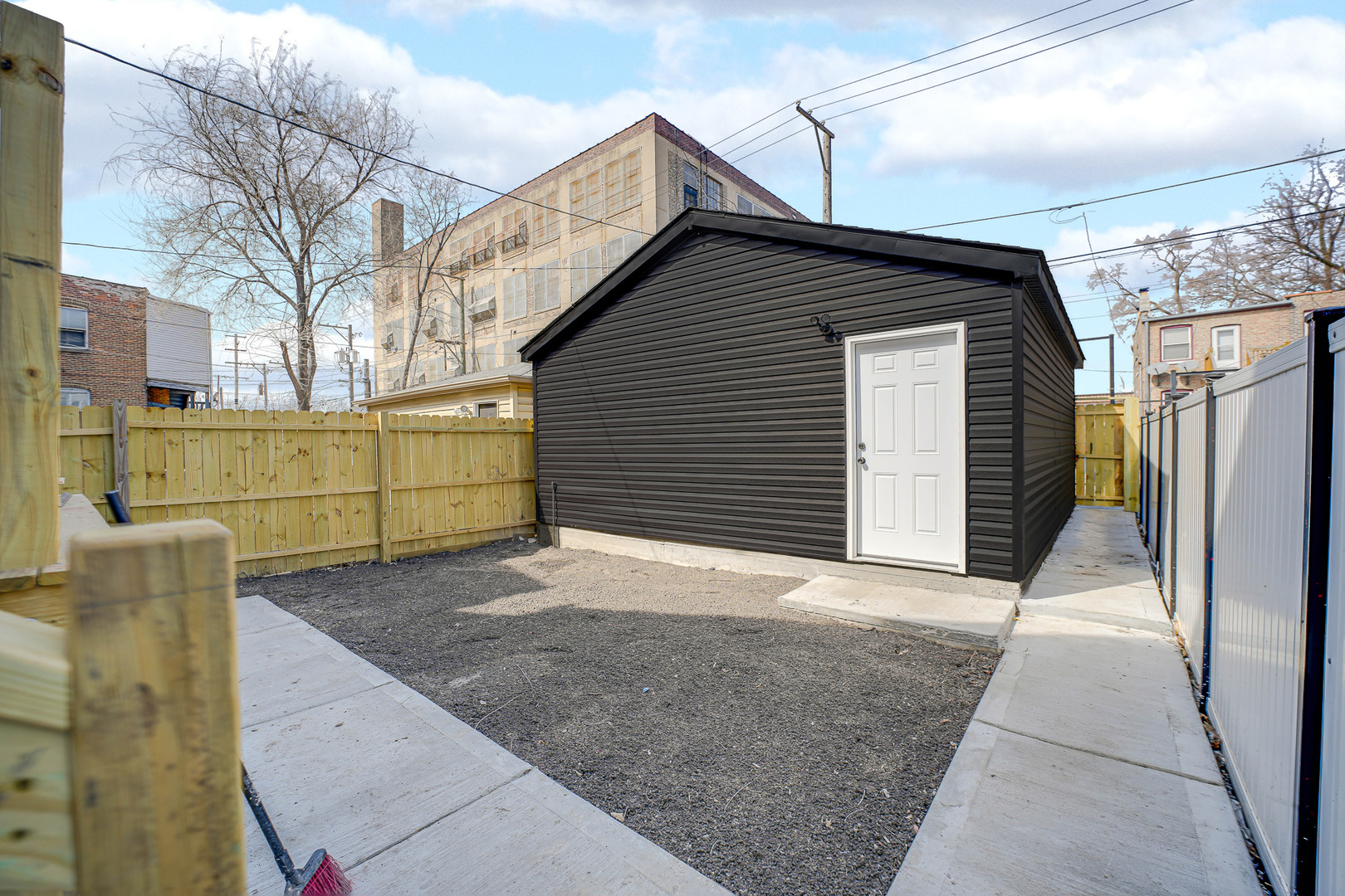 4528 West Maypole Avenue Chicago, IL 60624 - Photo 24 of 25