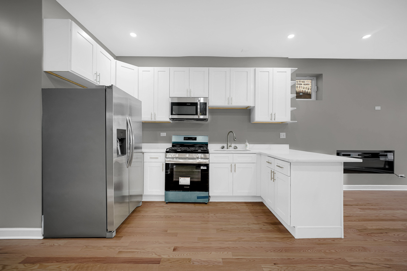 4528 West Maypole Avenue Chicago, IL 60624 - Photo 7 of 25