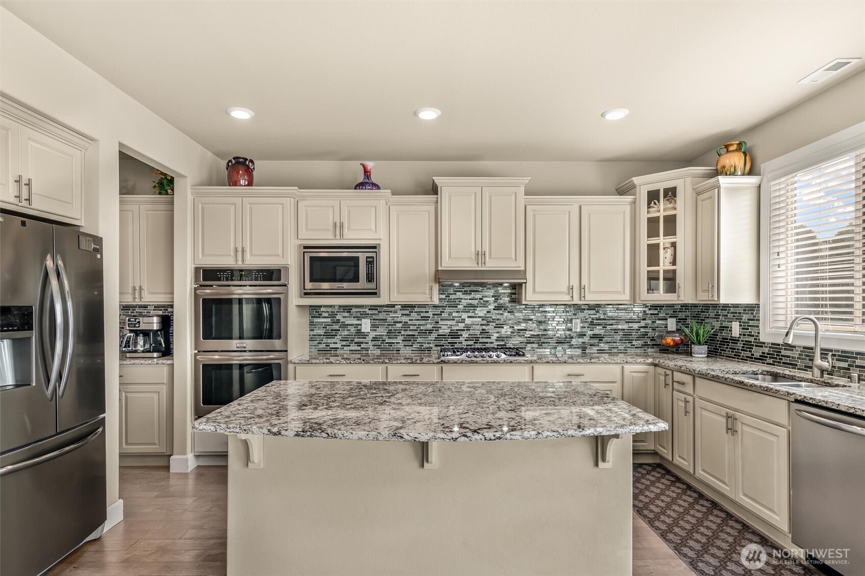 17524 42nd Avenue Southeast Bothell, WA 98012 - Photo 9 of 40