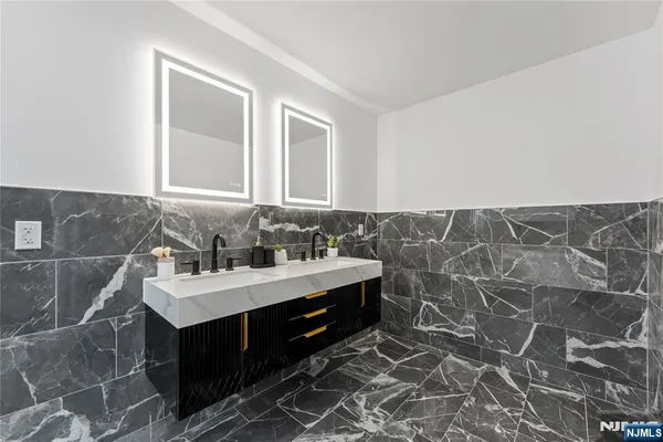 $1,599,000 | 1690 Hamburg Turnpike, Wayne, NJ 07470