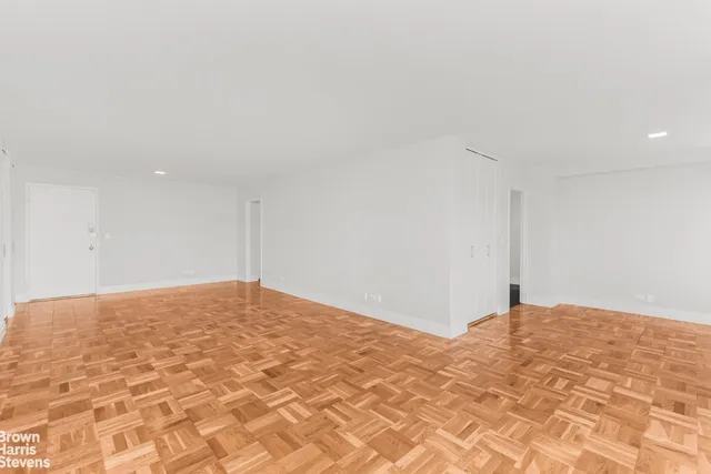 $360,000 | 3333 Henry Hudson Parkway, Unit 4B | Riverdale