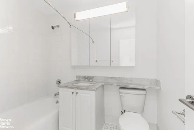 $360,000 | 3333 Henry Hudson Parkway, Unit 4B | Riverdale