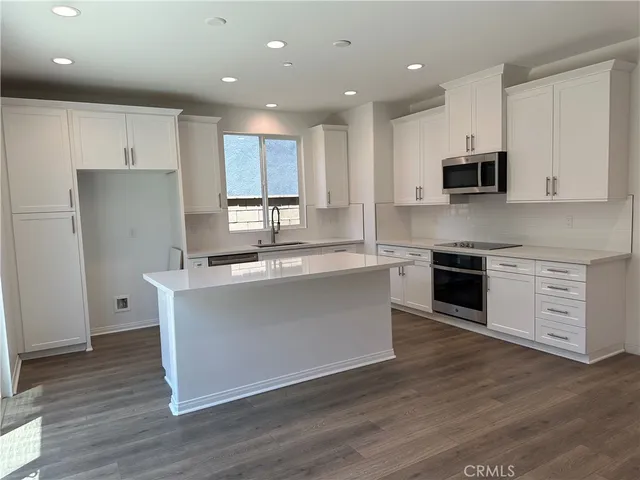 $573,733 | 3537 Orchid Drive, Highland, CA 92346