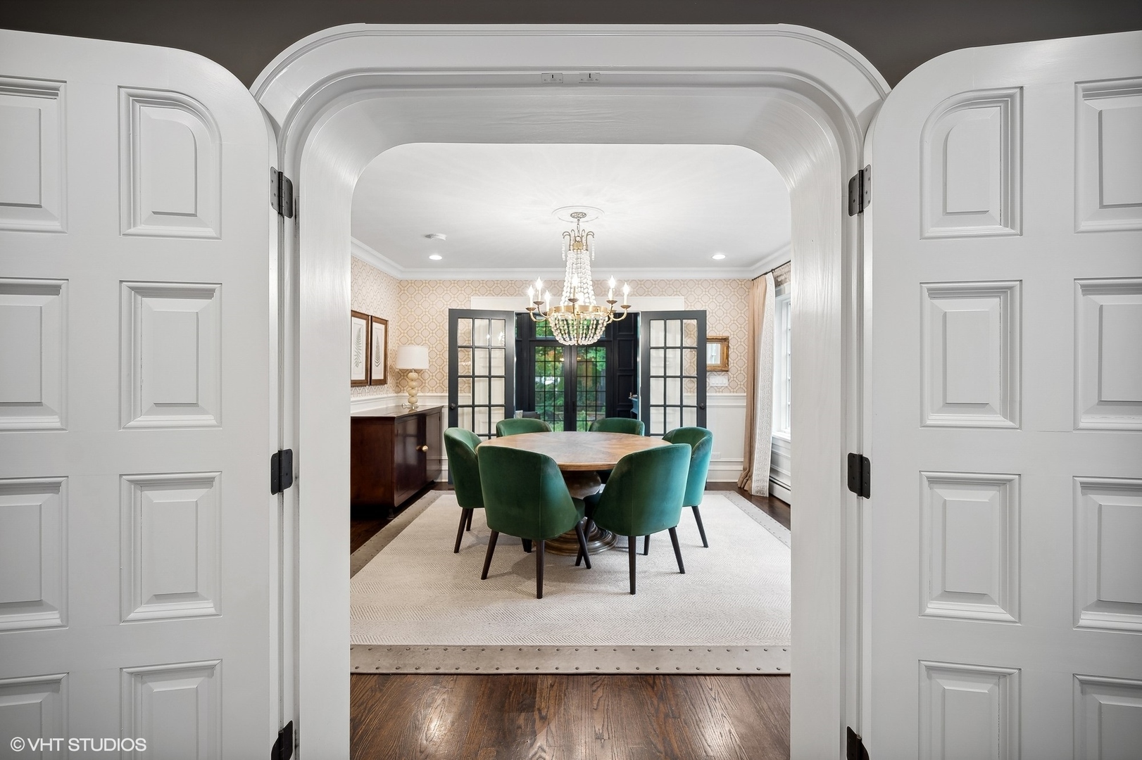 354 Elder Lane Winnetka, IL 60093 - Photo 22 of 71 a view of a dining room with furniture and window