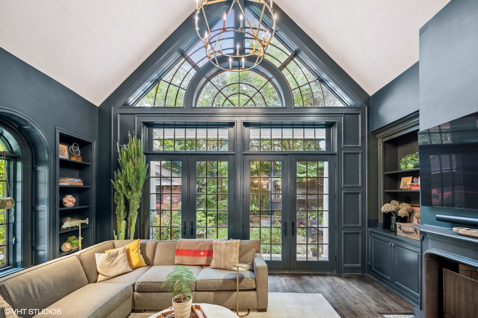 354 Elder Lane Winnetka, IL 60093 - Photo 40 of 71 a living room with large windows