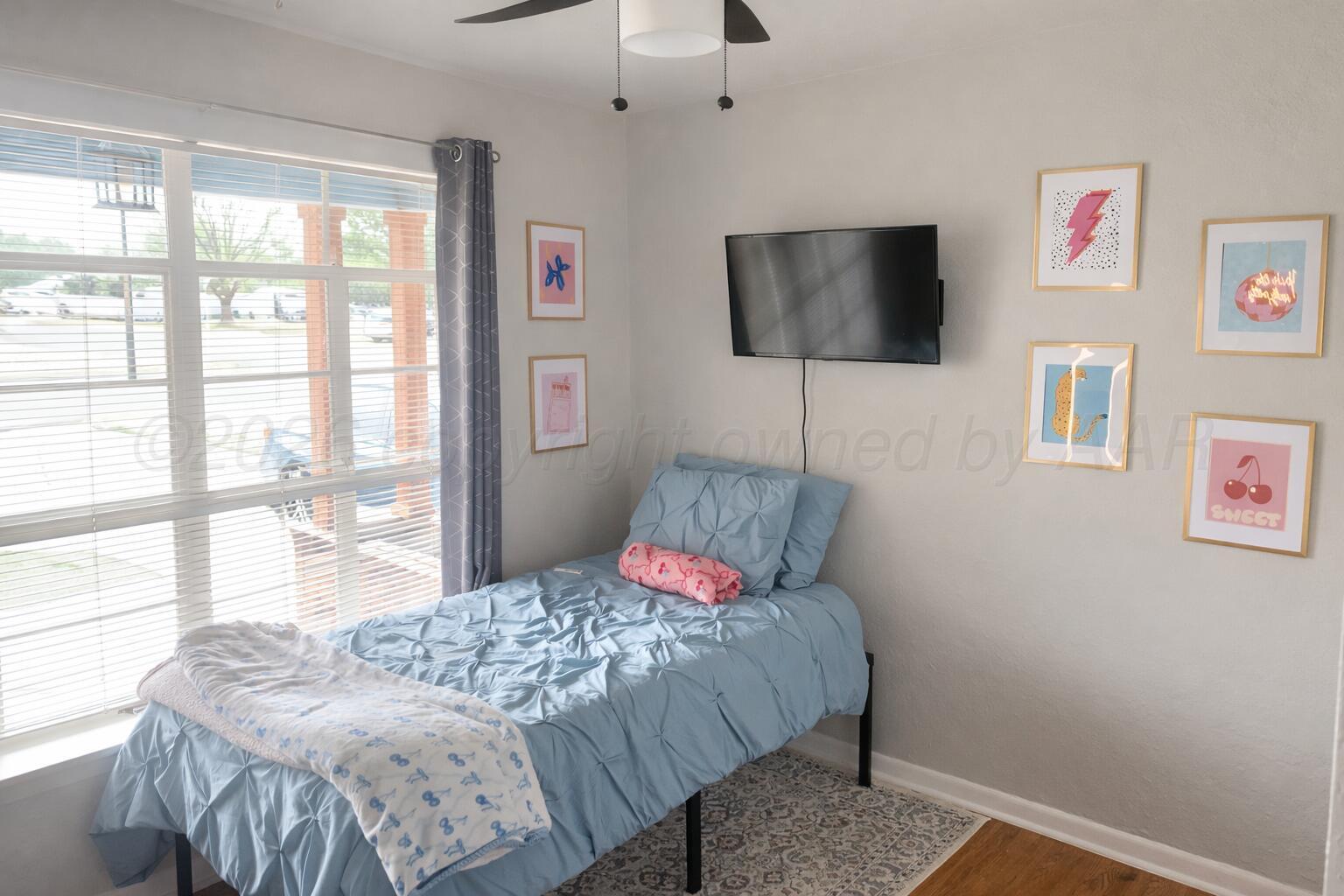810 Charles Avenue Panhandle, TX 79068 - Photo 14 of 29 Extra room